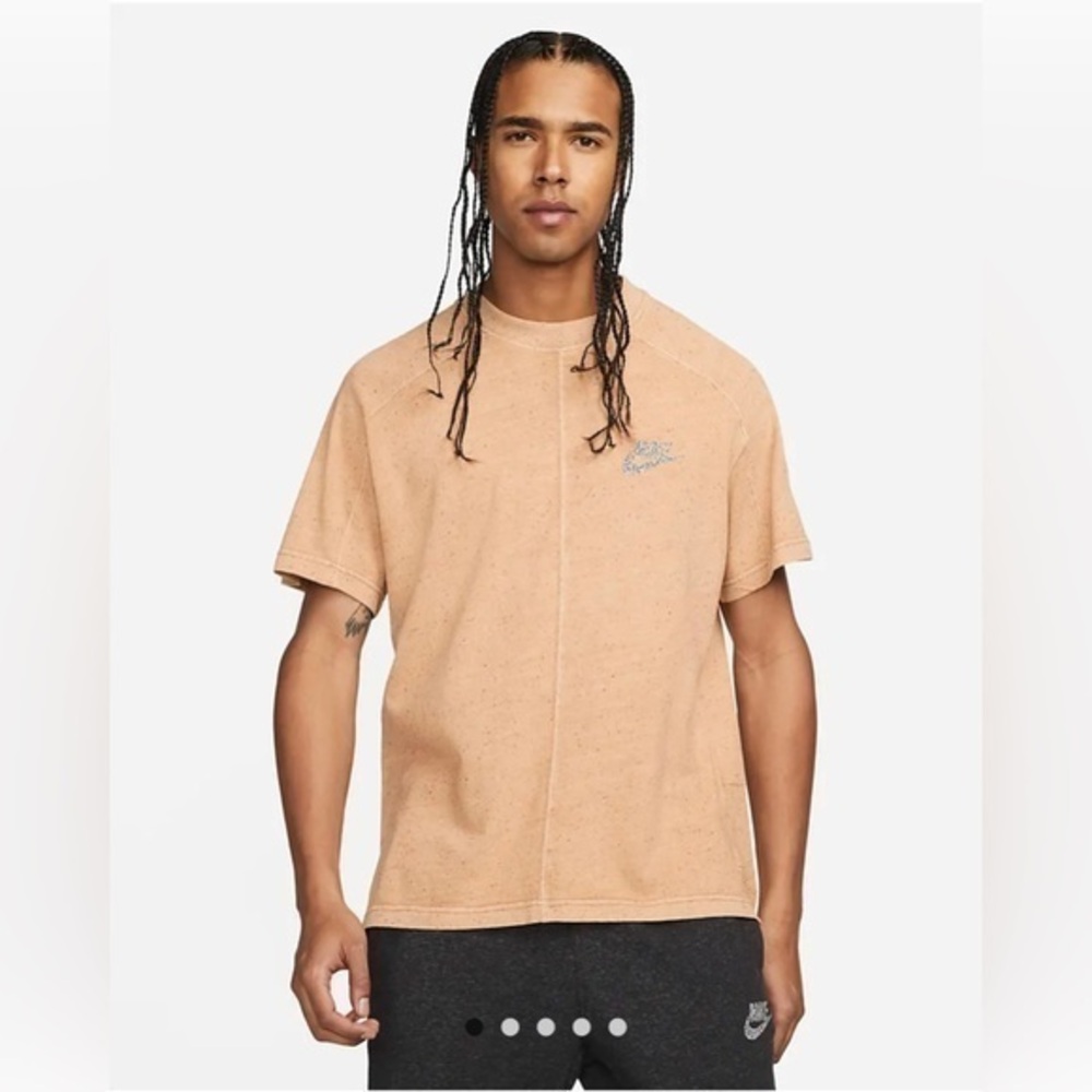 Nike Sportswear Men’s Tee Size XXL
